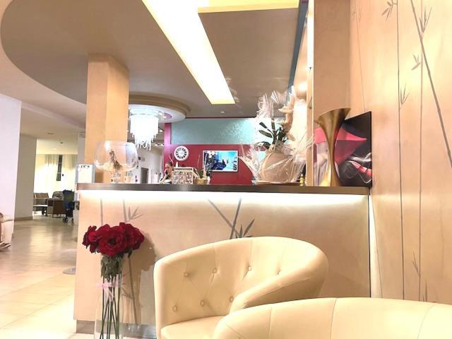 Hotel Cosmopol Cesenatico Luaran gambar