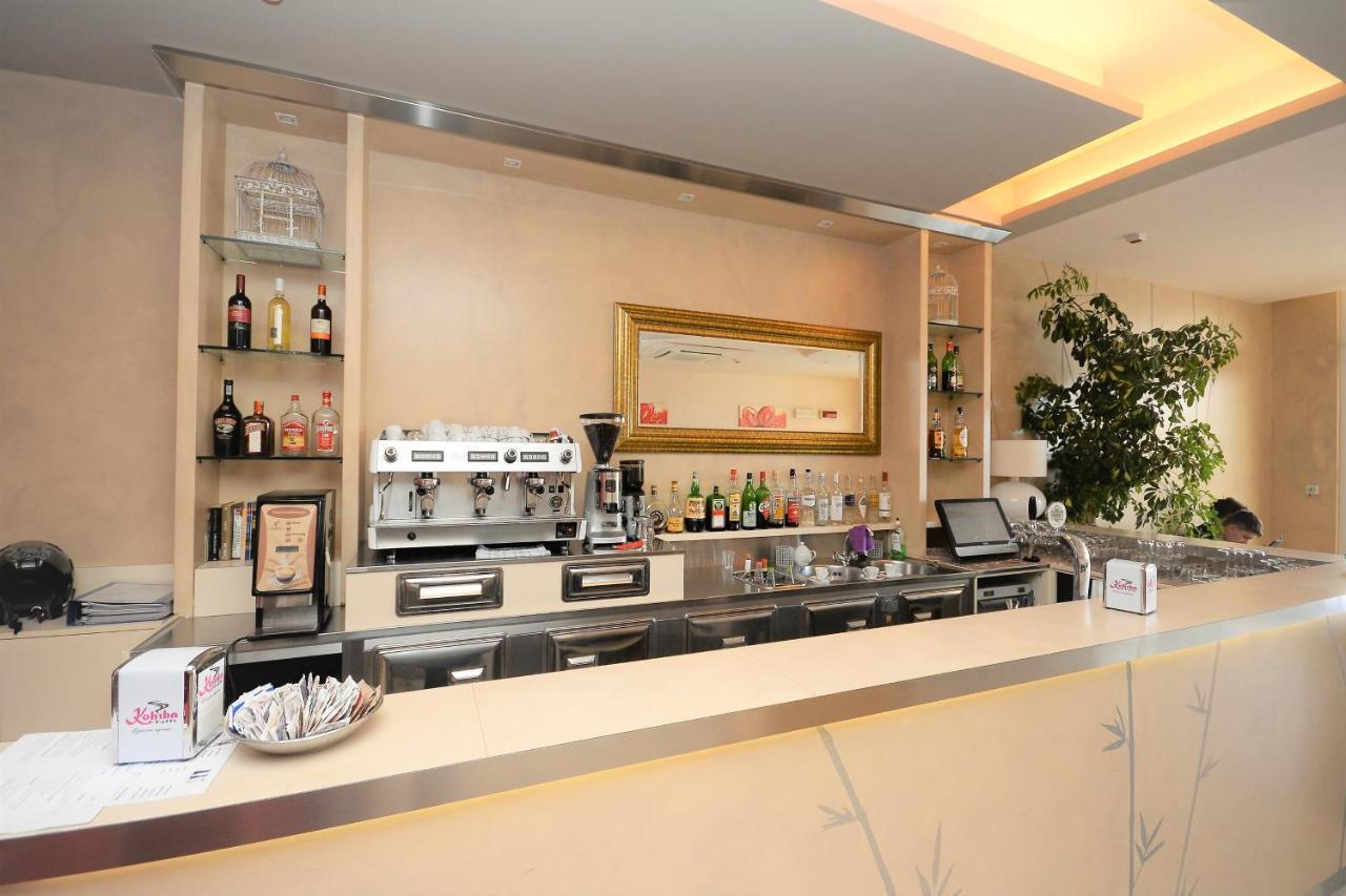Hotel Cosmopol Cesenatico Luaran gambar